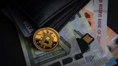 China kondigt volledig verbod op cryptogeld aan