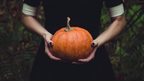 Gevulde pompoen tijdens Halloween