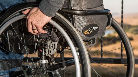 Busstation 't Oor nog niet toegankelijk voor mensen in rolstoel