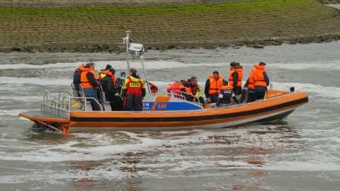 Zaterdag grote zoekactie naar vliegtuigje Gooimeer