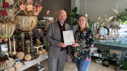 Aktief Bloemsierkunst eerste gecertificeerde duurzame bloemist in Almere!