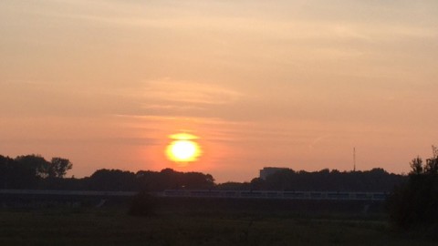 Vrij koud met zon en sluierwolken