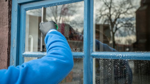 'Almeers bedrijf liet illegale arbeiders werken in AMC ziekenhuis'