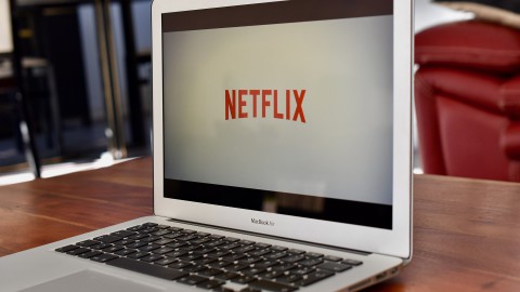 21-jarige Netflix-ster Jerry uit ‘Cheer’ gearresteerd voor bezit van kinderporno