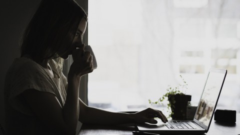 Veel webwinkels verzinnen nog steeds aanbiedingen, aldus Consumentenbond