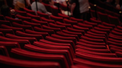 Scholieren gaan gratis naar theatervoorstelling