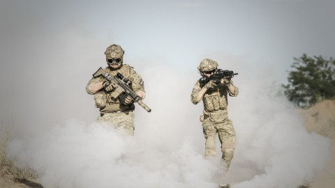 Almeerders ondergaan commando training voor nieuw tv-progamma